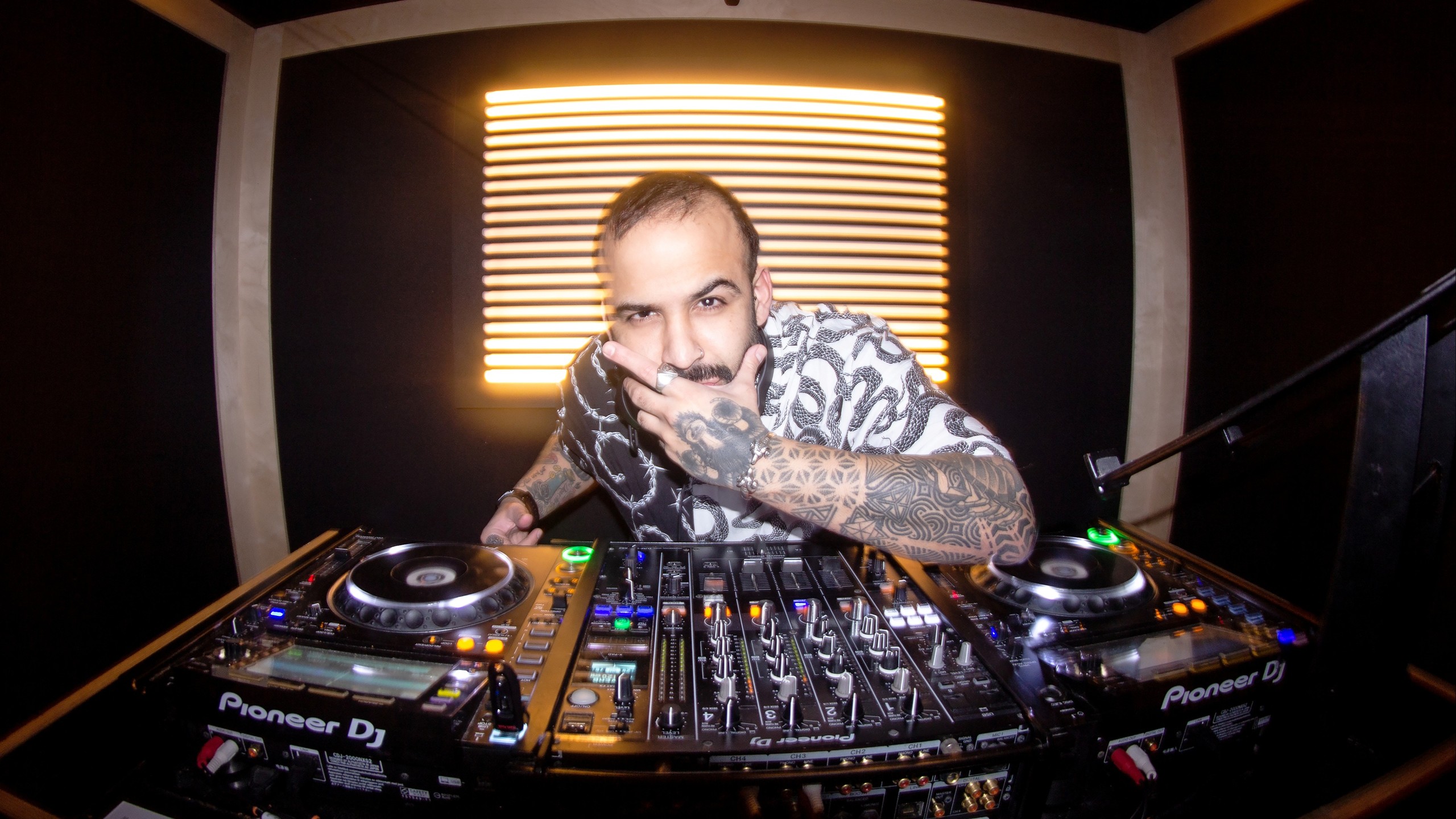 Premium Berlin Underground Party Tour - Image 1