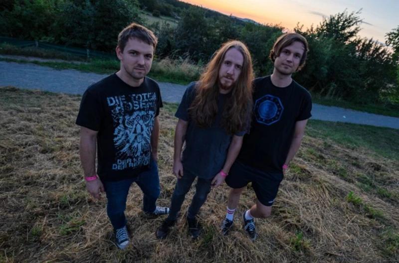 LOWLIFE CHAMBERS