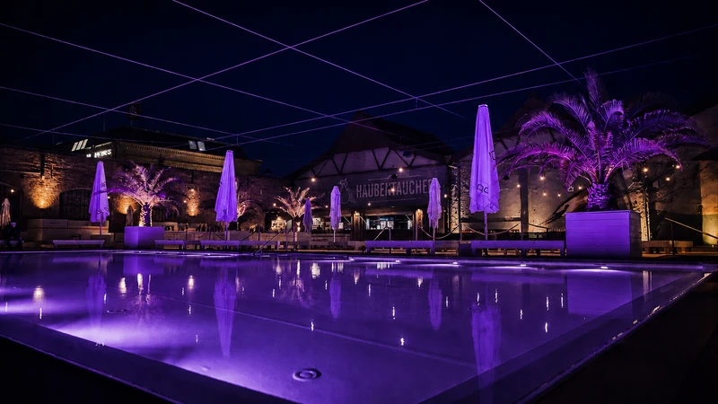 XXL POOLPARTY @ MAAYA BERLIN
