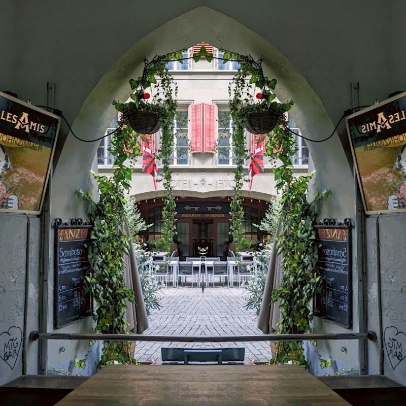 Les Amis / Wohnzimmer