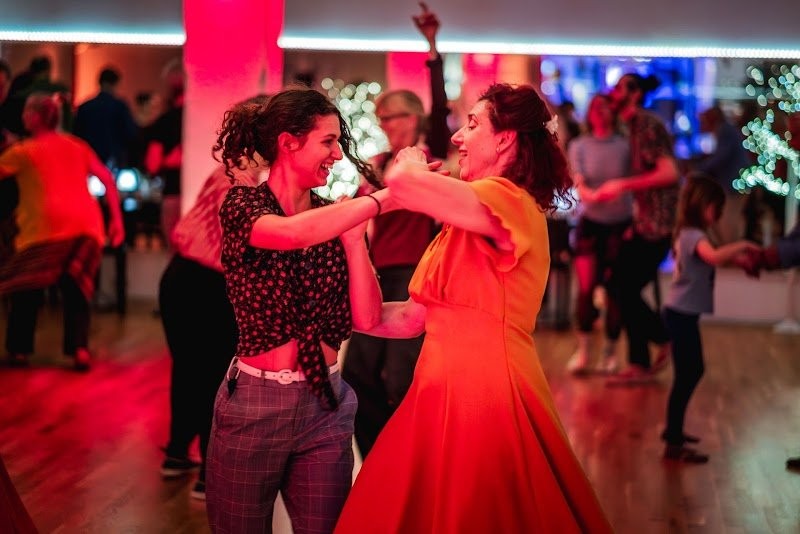 Tanzschule MAXIXE | Deine Tanzschule in Berlin