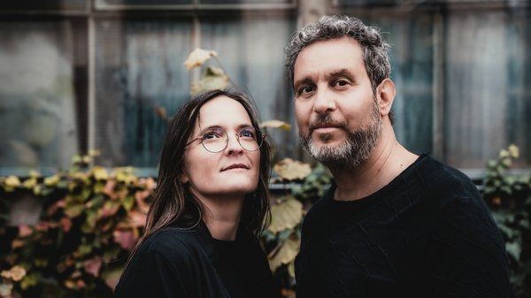 Reto Burrell & Lin Stucki