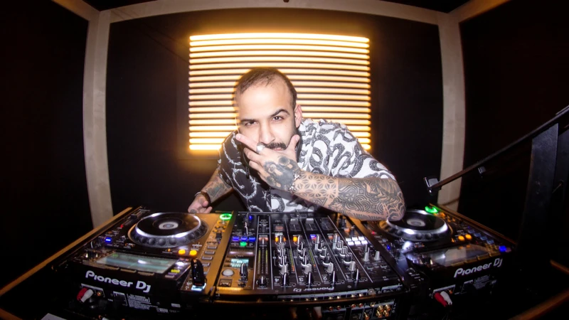 Premium Berlin Underground Party Tour